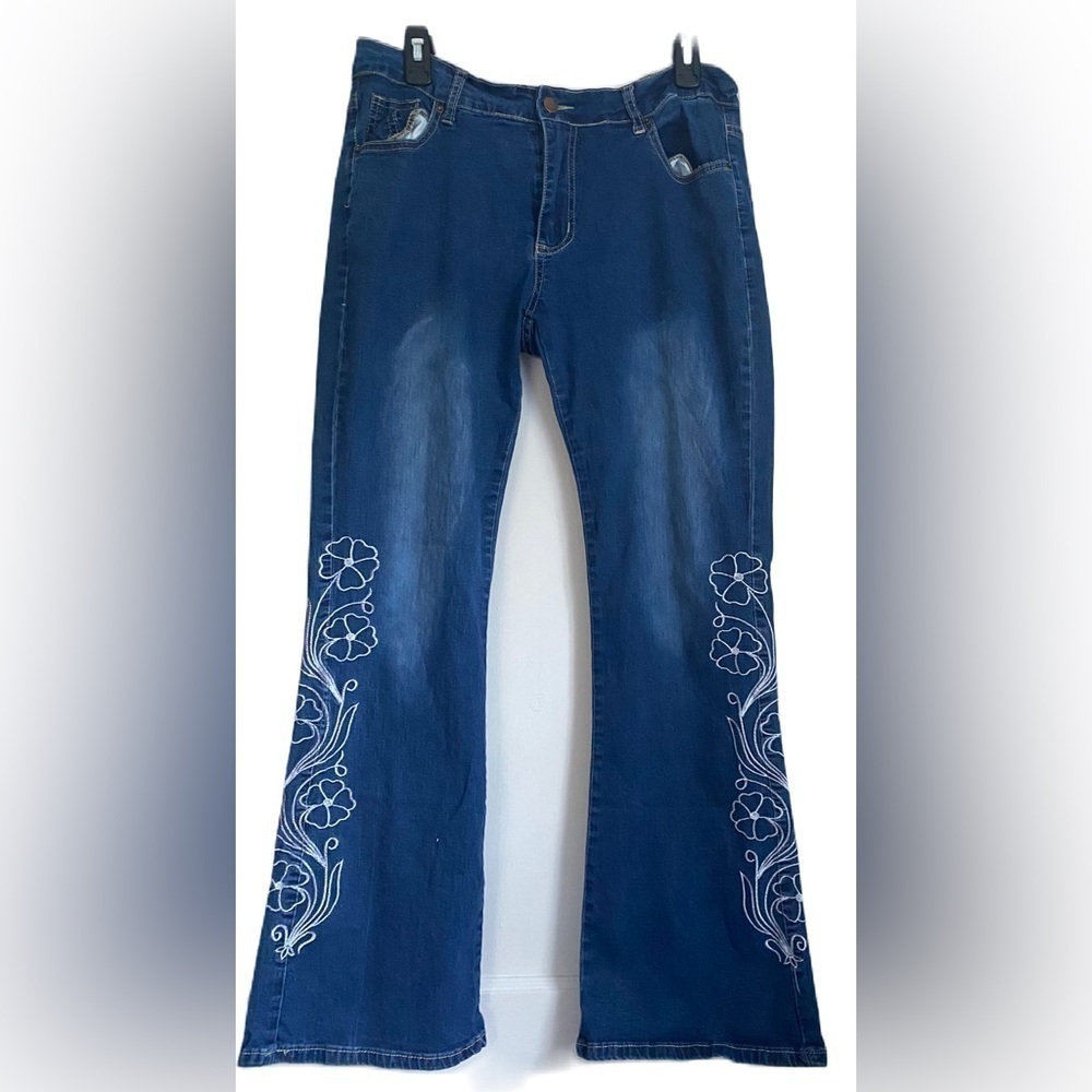 Women’s Printed Bell Bottom High Waisted cowgirlcore western Pants Size: XXL